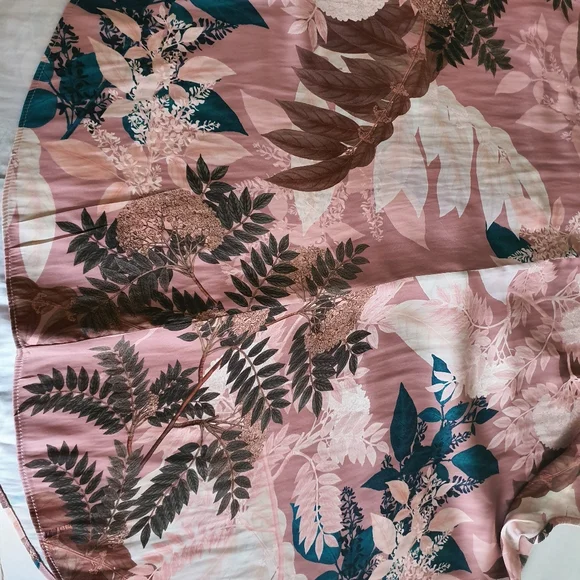 Witchery Smokey pin pleated top size 16 - Picture 3 of 7